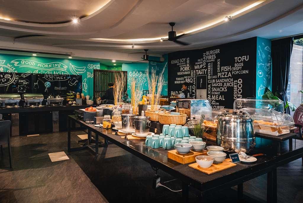 Cross Vibe Decem, Nimman Hotel