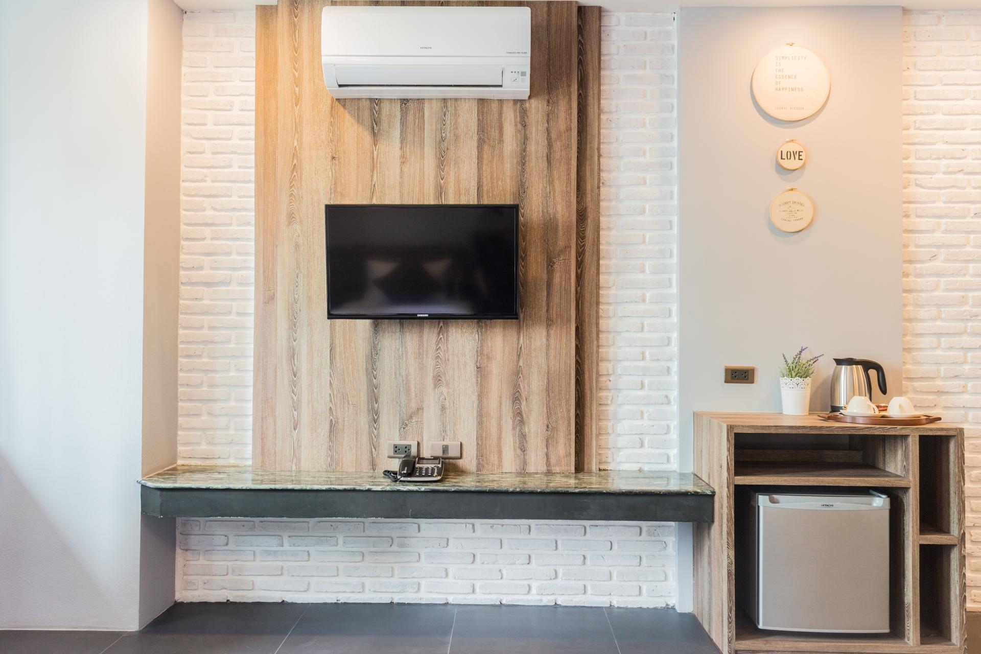 Cross Vibe Decem, Nimman Hotel